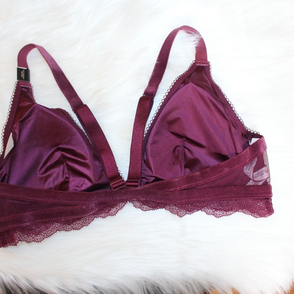 Victoria's Secret, large Maroon bra. B2 - Picture 2 of 8